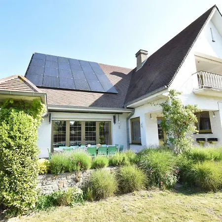Vintage Holiday Home In De Panne Near Beach