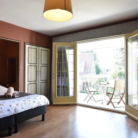 Vintage Holiday Home In De Panne Near Beach